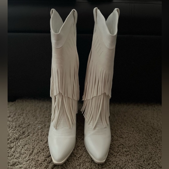 White Fringe Cowgirl Boots Size 10 - Picture 3 of 4